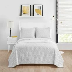 Scout Catch And Release Cotton Quilt-Sham Set