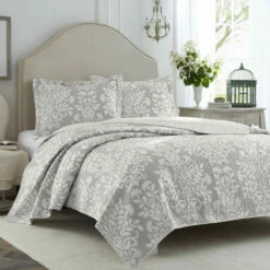 Laura Ashley Rowland Cotton Quilt-Sham Set